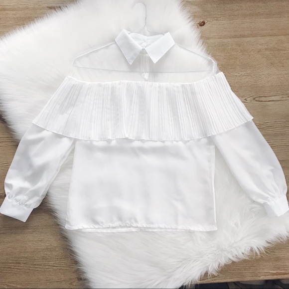 🌟SALE🌟White Crepe Long Sleeve Shirt - Picture 2 of 7